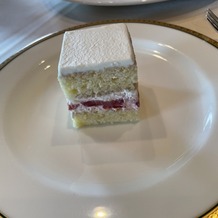 ホテル ザ・マンハッタンの画像｜ケーキの試食