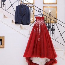 アーセンティア迎賓館　柏の画像｜当日着用したカラードレスとタキシード