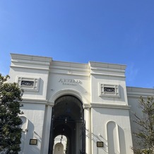 アーヴェリール迎賓館　大宮の画像｜入口の門のところ