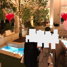 アーヴェリール迎賓館　名古屋の画像｜ライトアップしたプール付きお庭。写真映えします。