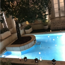 アーヴェリール迎賓館　名古屋の画像｜中庭プール