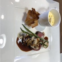 アーヴェリール迎賓館　名古屋の画像｜試食させていただいた料理。最後にシェフに仕上げのソースをかけていただいた。