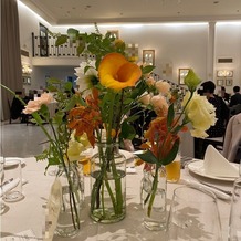 アーヴェリール迎賓館　名古屋の画像｜ゲストテーブル装花