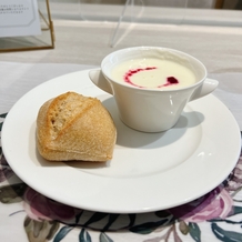 山手迎賓館　横浜の画像｜カブのスープ。丁寧にうらごしされてて美味しかったです。