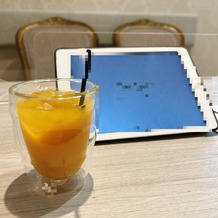 山手迎賓館　横浜の画像｜飲み物を飲みながらゆったり打ち合わせ。それぞれブースになっていてプライバシーが守られててよかった