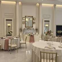 ヒルサイドクラブ迎賓館　八王子の画像｜ホワイトハウスのロビーです。ヴィクトリアハウスの披露宴会場もほとんど同じ雰囲気です！