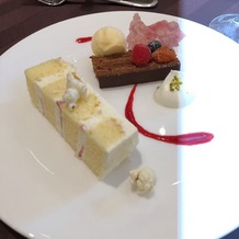 青山迎賓館の画像｜デザートとウエディングケーキ