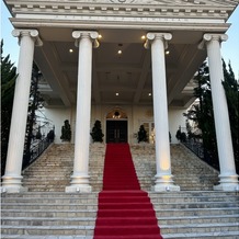 アーフェリーク迎賓館　岐阜の画像｜挙式会場の大階段