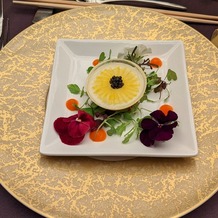 アーフェリーク迎賓館 大阪の画像｜素敵な前菜から披露宴食事が始まりました