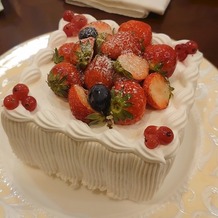 アーフェリーク迎賓館 大阪の画像｜最上段のケーキをふたりで頂けました