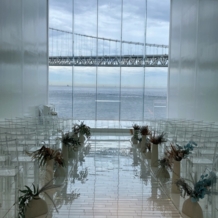 ＨＯＴＥＬ ＳＥＴＲＥ（ホテル セトレ）の画像｜海と明石海峡大橋の見えるチャペル。この日は曇りでした。