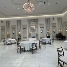 ＡＱＵＡ　ＧＡＲＤＥＮ　ＴＥＲＲＡＣＥ（アクアガーデンテラス）の画像｜広々な披露宴会場