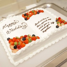 アクアテラス迎賓館　大津の画像｜ウエディングケーキです。ブック型のケーキはとてもかわいかったです。