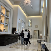 アクアテラス迎賓館　大津の画像｜ロビーなのだが、天井が高く開放的でいい雰囲気だった。