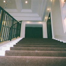 ガーデンヒルズ迎賓館　松本の画像｜階段