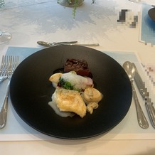 ベイサイド迎賓館　和歌山の画像｜メインの食事をこのワンプレートに詰め込んでもらいました。どれもとても美味しかったです。