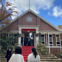 PARK SIDE HOUSE OSAKA（パークサイドハウス大阪）の画像｜少し歩いたところにありました。可愛らしいレトロや挙式会場です。