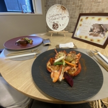 AILE d’ANGE NAGOYA（エルダンジュ ナゴヤ）の画像｜試食の料理と、
披露宴会場の見学時にサプライズしていただいたときの写真。