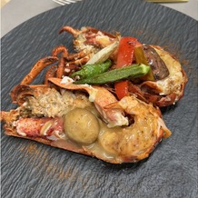 AILE d’ANGE NAGOYA（エルダンジュ ナゴヤ）の画像｜生きのよい海老は歯応えが良く、カレー風味のソースともよく合い凄く美味しかったです。