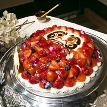 博多百年蔵（国登録有形文化財）の画像｜だるまケーキの目入れをしました