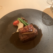 ホテル インターコンチネンタル 東京ベイの画像｜メインの牛ヒレ肉のロッシーニ。
とても柔らかく味付けも好みであった。