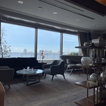 ホテル インターコンチネンタル 東京ベイの画像｜ゲストの待合室