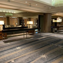 ホテル インターコンチネンタル 東京ベイの画像｜受付ロビー