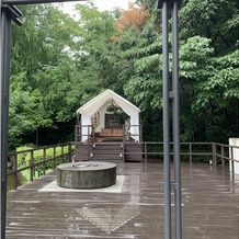 鶴見ノ森　迎賓館の画像｜見学当日は雨でした。
雨だとこのスペースは使えないかも、、、