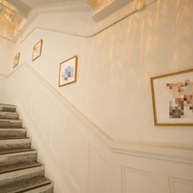 ラ・バンク・ド・ロア（横浜市指定有形文化財）の画像｜階段