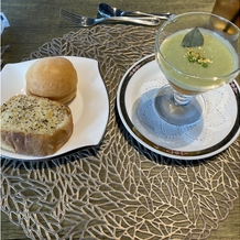 シーサイド平川ＭＡＳＡＲＵの画像｜焼きたてのパンと冷製スープ