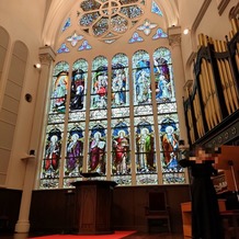 KOBE St.MORGAN CHURCH（神戸セントモルガン教会）の画像｜ステンドグラス