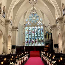 KOBE St.MORGAN CHURCH（神戸セントモルガン教会）の画像｜ステンドグラスが素敵な挙式会場