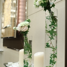 ラグナヴェール名古屋の画像｜会場に飾られたお花です。飾る花瓶も素敵でした。