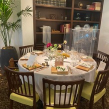 ザ ナンザンハウス（ＴＨＥ ＮＡＮＺＡＮ ＨＯＵＳＥ）の画像｜ゲストテーブルの雰囲気