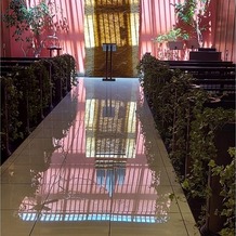 ＨＯＴＥＬ　ＢＵＥＮＡ　ＶＩＳＴＡ（ホテル ブエナビスタ）の画像｜チャペルの中。全体に自然光が入るようになっています。