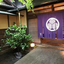名古屋　河文の画像｜門をくぐった先の玄関