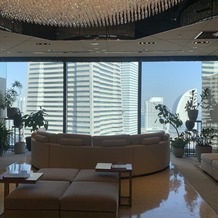 ＹＯＫＯＨＡＭＡ　ＭＯＮＯＬＩＴＨ（横浜モノリス）の画像｜式を待つ間もみなとみらいを楽しめそう