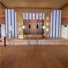 神明神社　参集殿　ｊｕｊｕの画像｜新郎新婦の席から見た神殿の様子です。