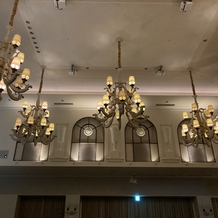 アニヴェルセル みなとみらい横浜の画像｜披露宴会場天井の様子