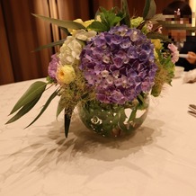 高山グリーンホテル　の画像｜テーブルの花。6月なので紫陽花ベースでした。