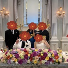 百花籠（ひゃっかろう）―Neo Japanesque Wedding―の画像｜高砂のお花も相談して好きなイメージにできます。