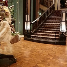 百花籠（ひゃっかろう）―Neo Japanesque Wedding―の画像｜エントランスの階段