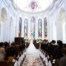 百花籠（ひゃっかろう）―Neo Japanesque Wedding―の画像｜挙式中のお写真です