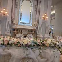 百花籠（ひゃっかろう）―Neo Japanesque Wedding―の画像｜洋の会場です。
プリンセス感のある空間でした。