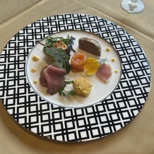 百花籠（ひゃっかろう）―Neo Japanesque Wedding―の画像｜料理は1年に一度変更していて、いったことのあるゲストとは料理が被らないのが魅力です