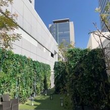 THE MARCUS SQUARE KOBE　（ザ マーカススクエア 神戸）の画像｜チャペル出口の眺め