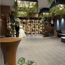 THE MARCUS SQUARE KOBE　（ザ マーカススクエア 神戸）の画像｜式が終わった後、ゲストと触れ合えるスペースがありました。