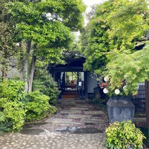 ＨＡＴＳＵＮＥＹＡ　ＧＡＲＤＥＮ　～since 1868 KAWAGOE～の画像｜会場へ入る入り口(正面)