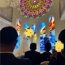 ザ・ロイヤルクラシック福岡の画像｜挙式会場ステンドグラス