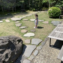 辻家庭園　～前田家家老旧横山家迎賓館～（金沢市指定文化財）の画像｜お庭で子どもを遊ばせたりできます